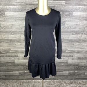 Banana Republic Size 0P Black drop waist classic ruffled hem mini cocktail dress
